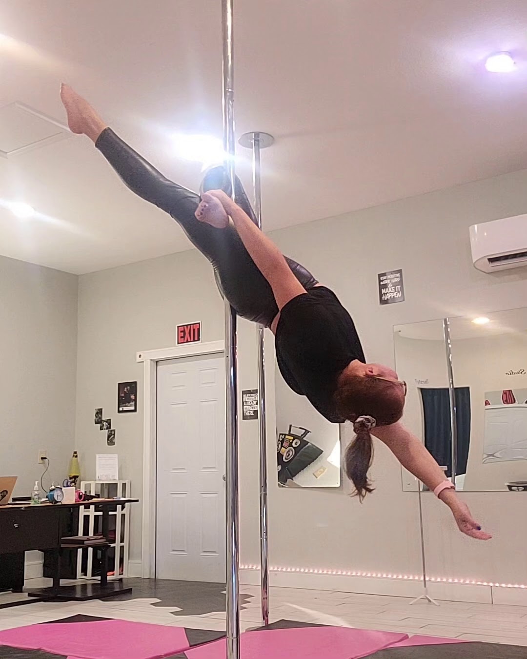 DTL Pole-Fit photo