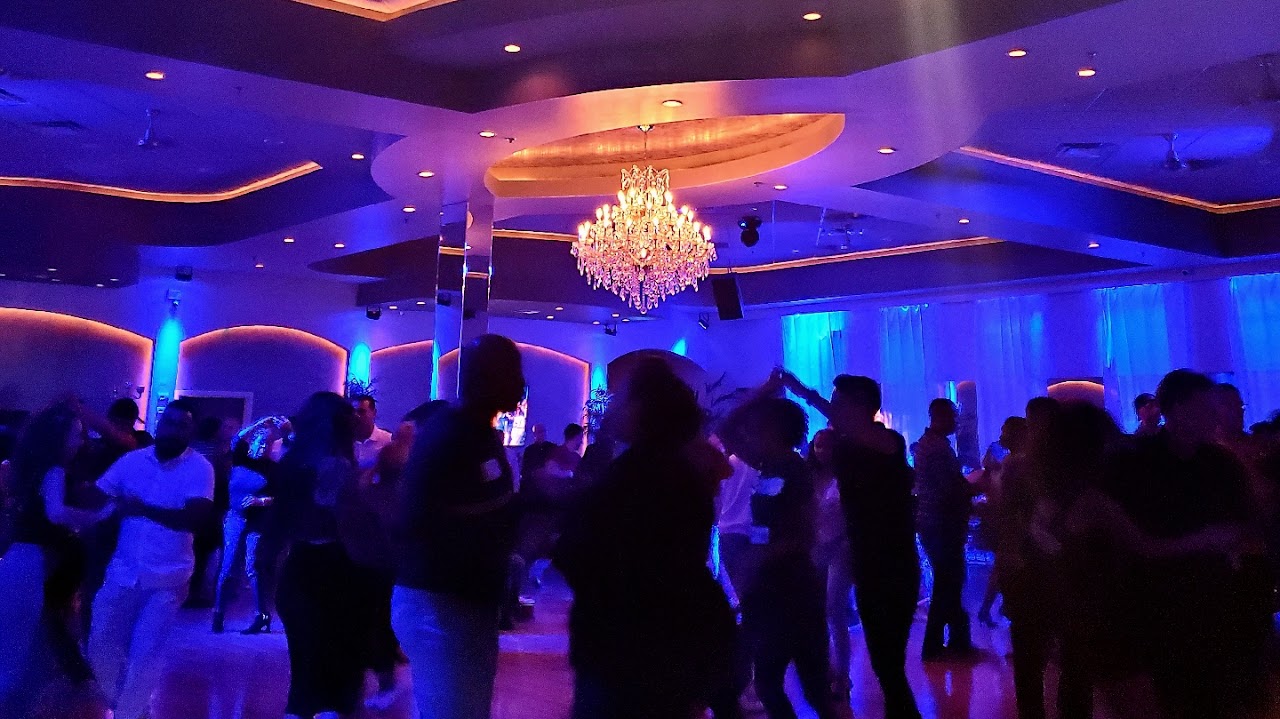Salsa Heat Dance Studio - Salsa and Bachata classes, Orlando dance studio